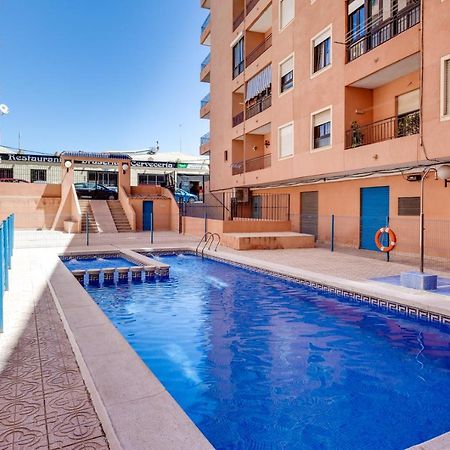 Estudio Joven Pura Torrevieja Kültér fotó