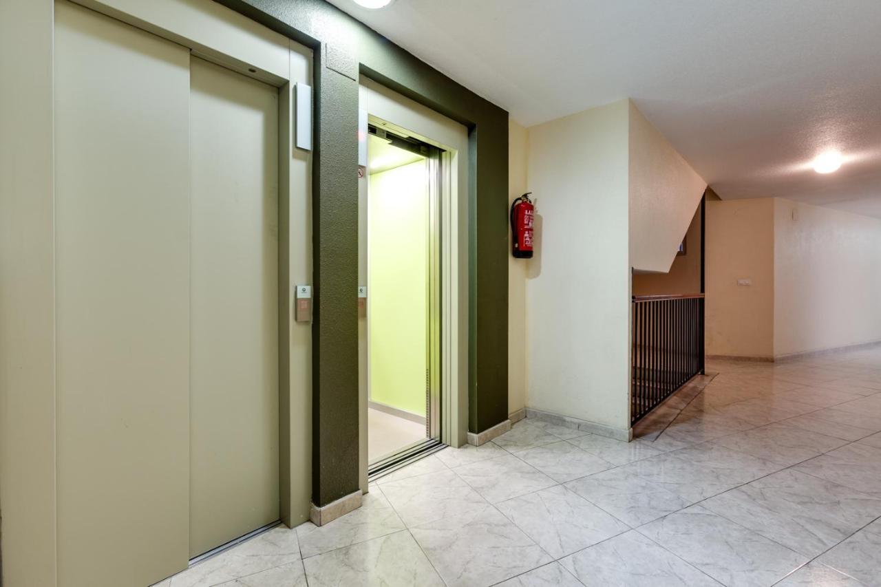 Estudio Joven Pura Torrevieja Kültér fotó