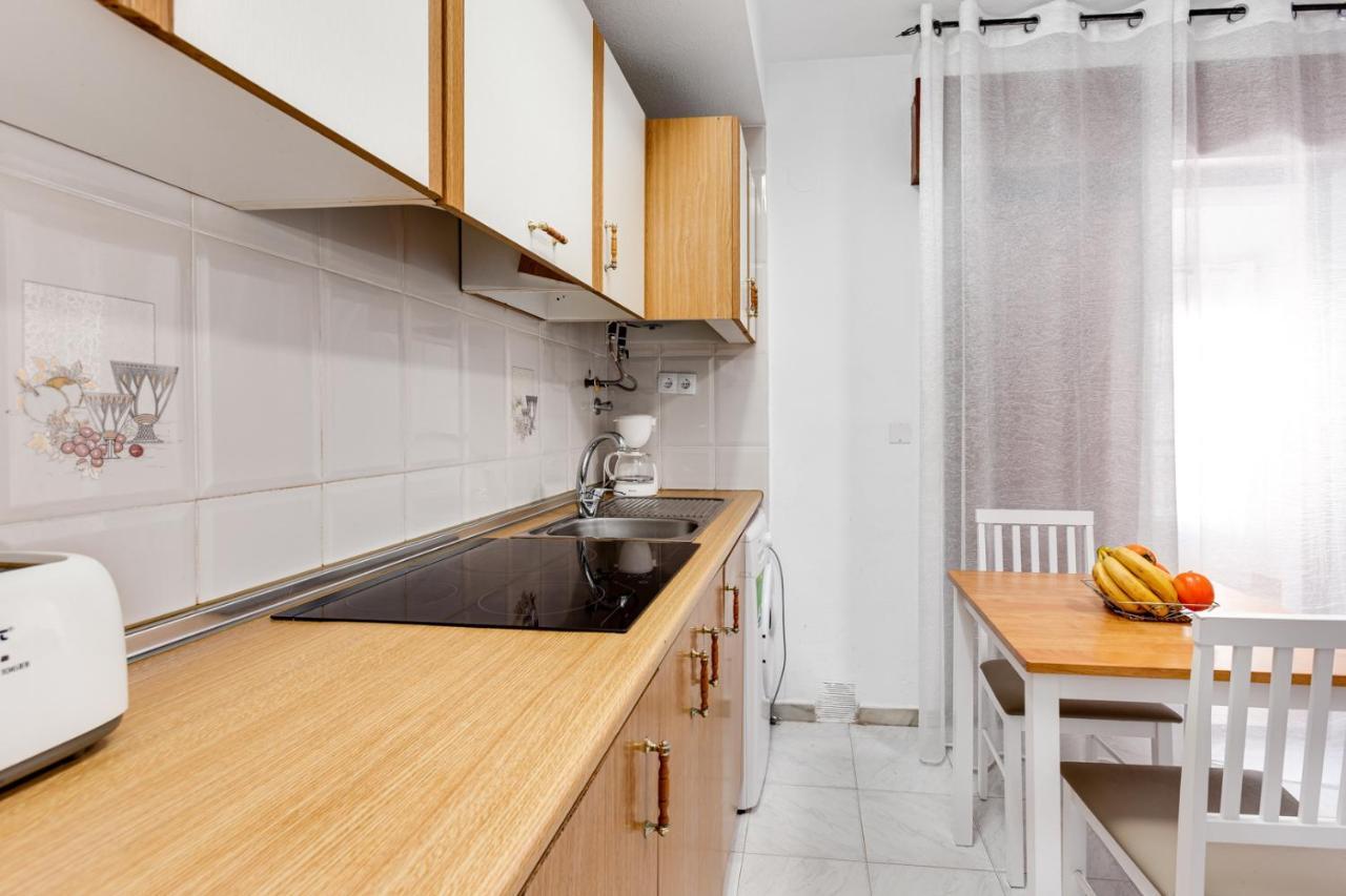 Estudio Joven Pura Torrevieja Kültér fotó